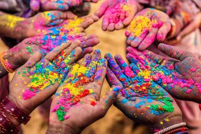 Hands with full of colors hd wallpaper